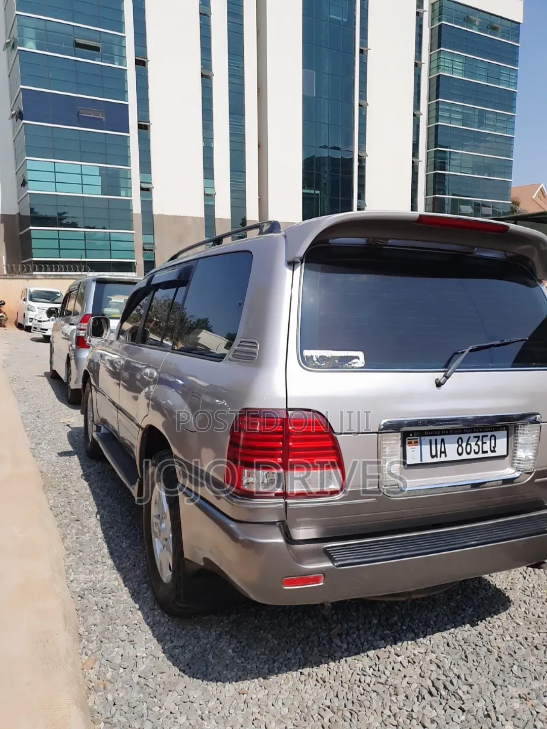 Toyota Land Cruiser Cygnus 4.7 2003 Silver