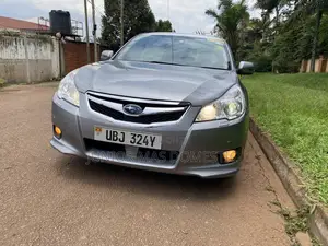 Subaru Legacy 2010 Silver