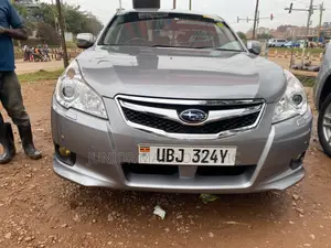 Subaru Legacy 2010 Silver