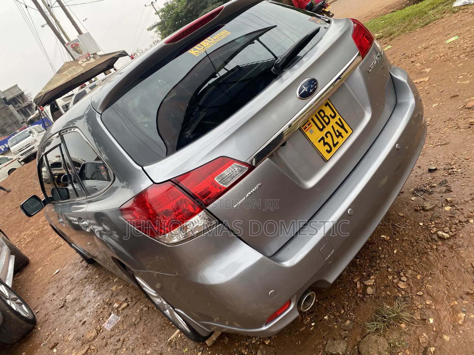 Subaru Legacy 2010 Silver
