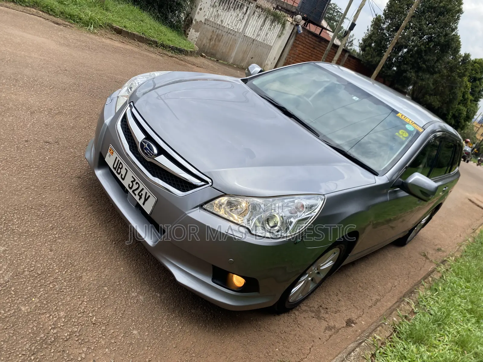 Subaru Legacy 2010 Silver