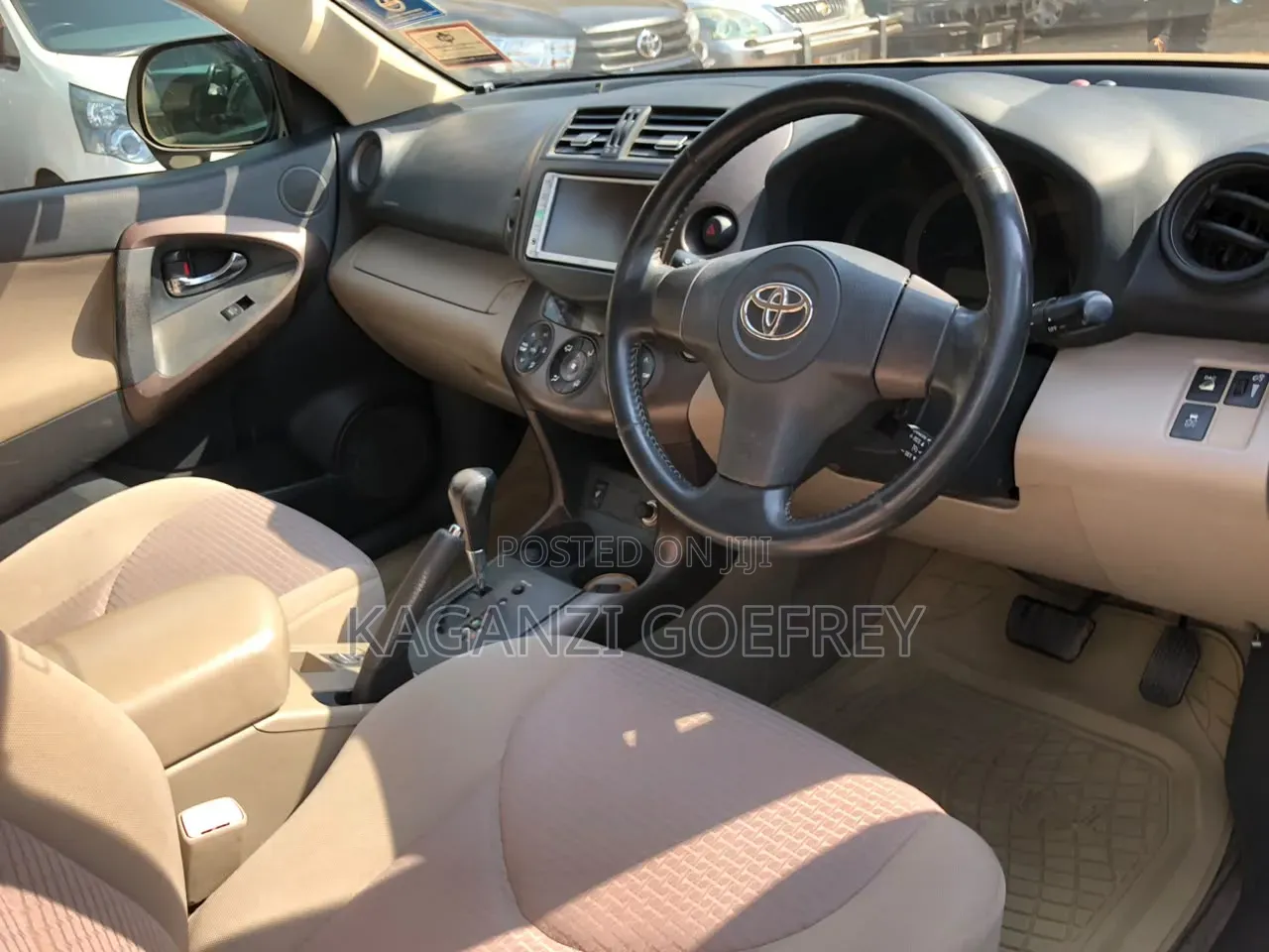 Toyota Vanguard 2008 Gold
