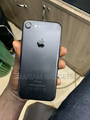 New Apple iPhone 7 32 GB Black
