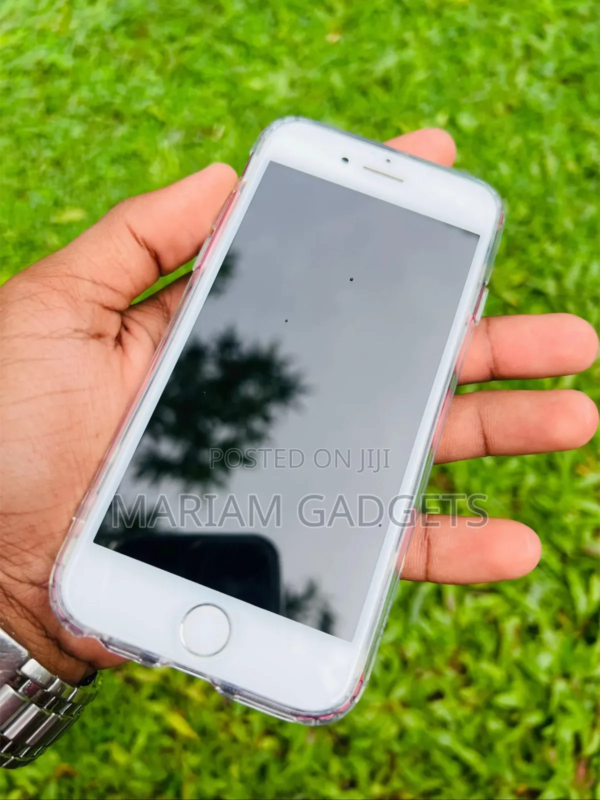 New Apple iPhone 8 128 GB Red