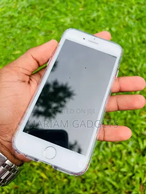 New Apple iPhone 8 128 GB Red