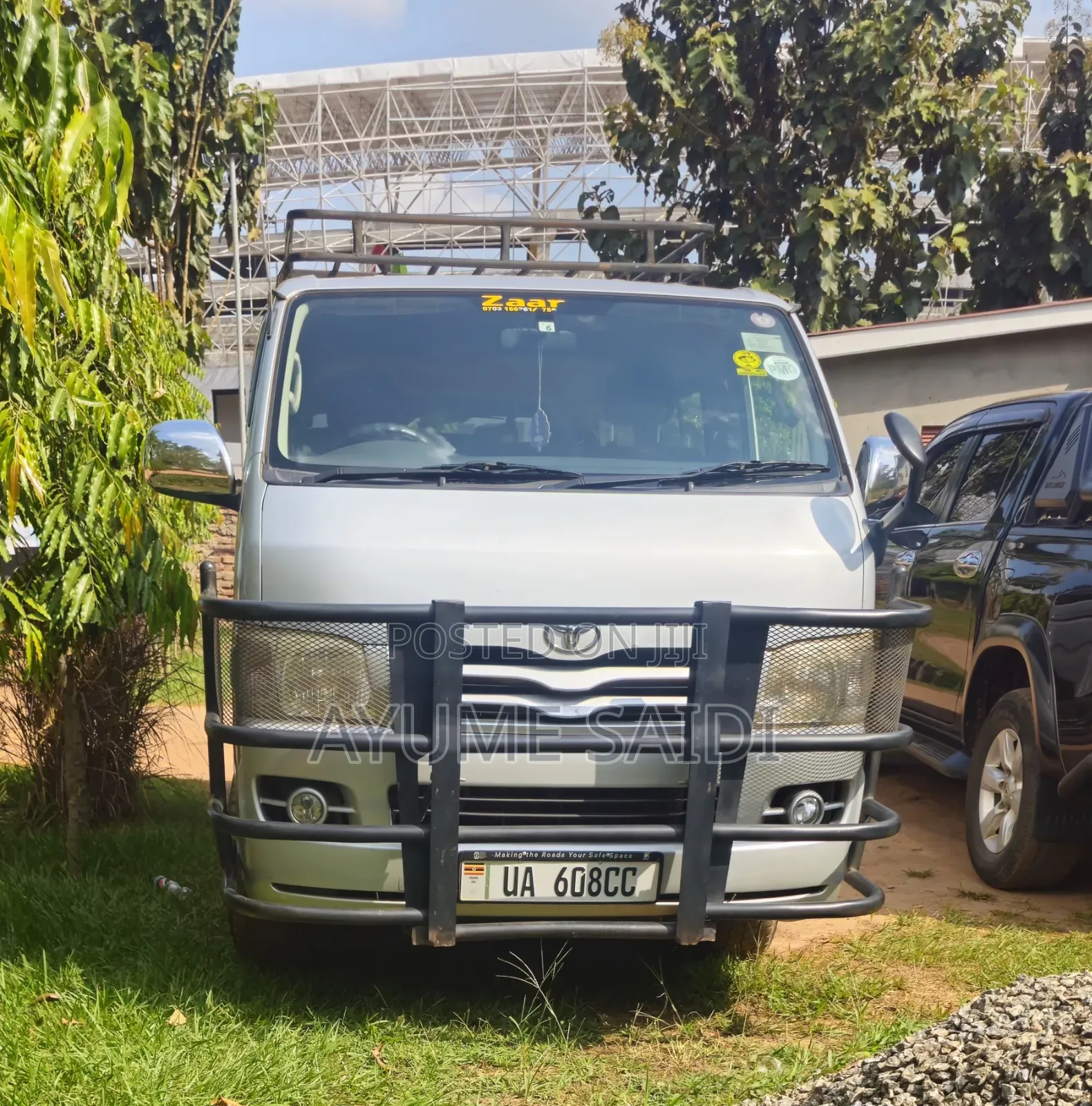 Toyota HiAce 2010 Grey