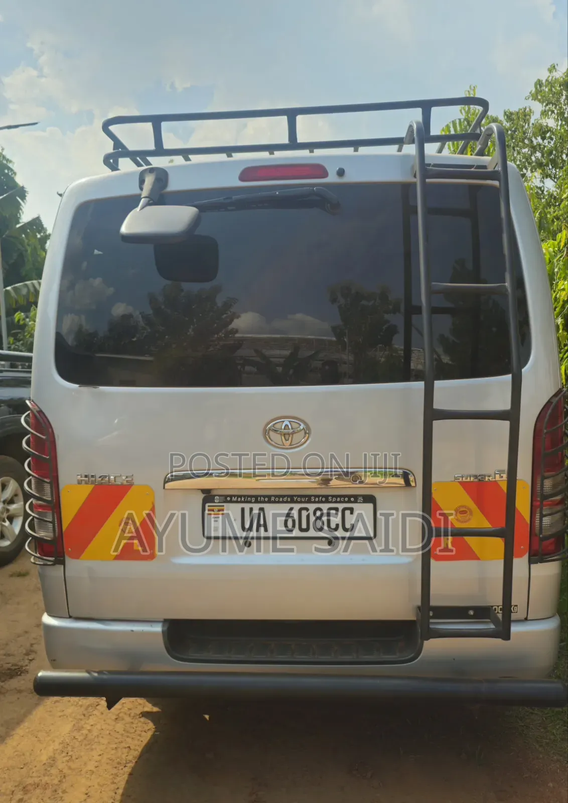 Toyota HiAce 2010 Grey