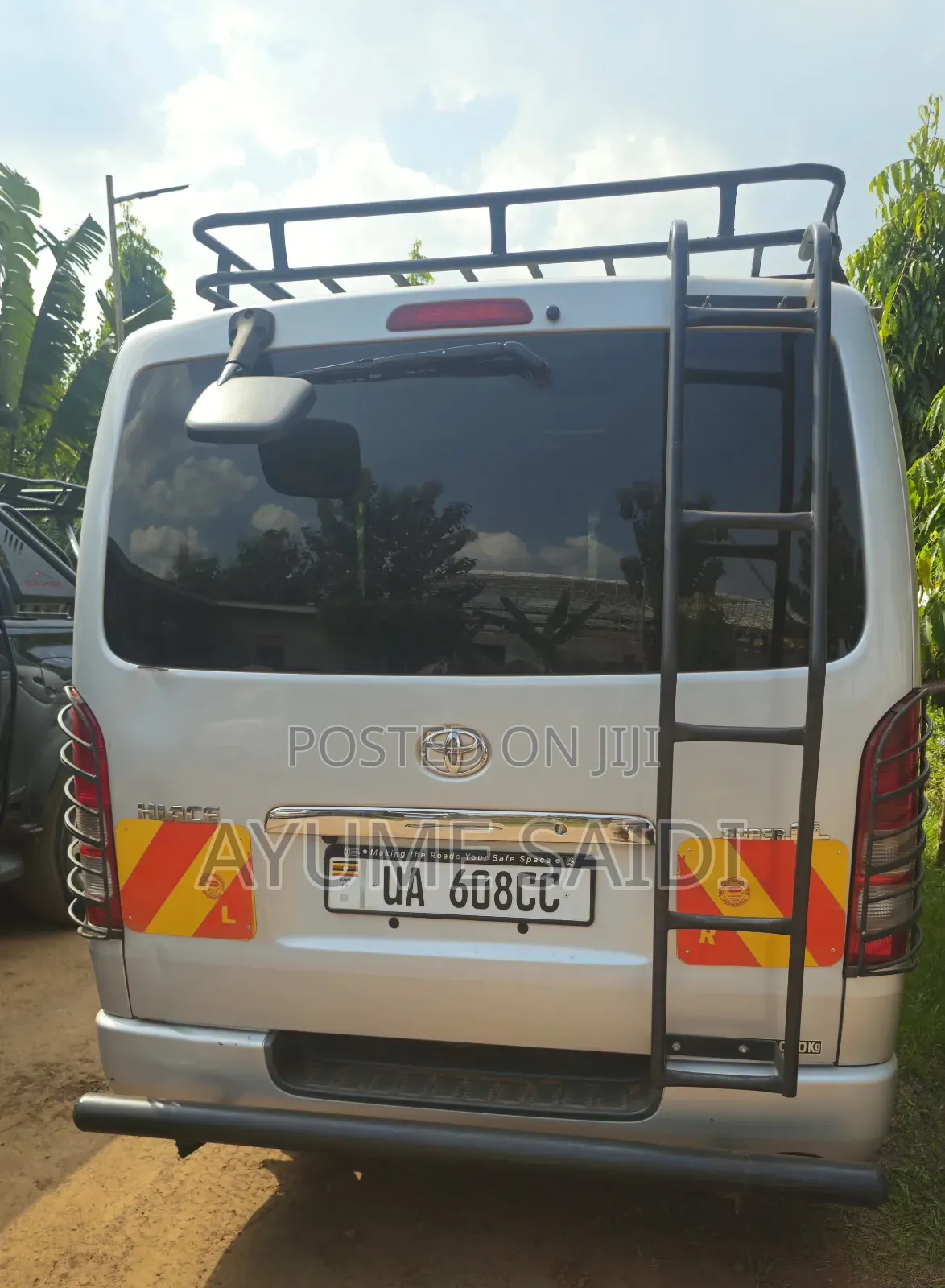 Toyota HiAce 2010 Grey