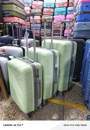 Rubber Plastic Suitcases. Full Set Come With 3pcs