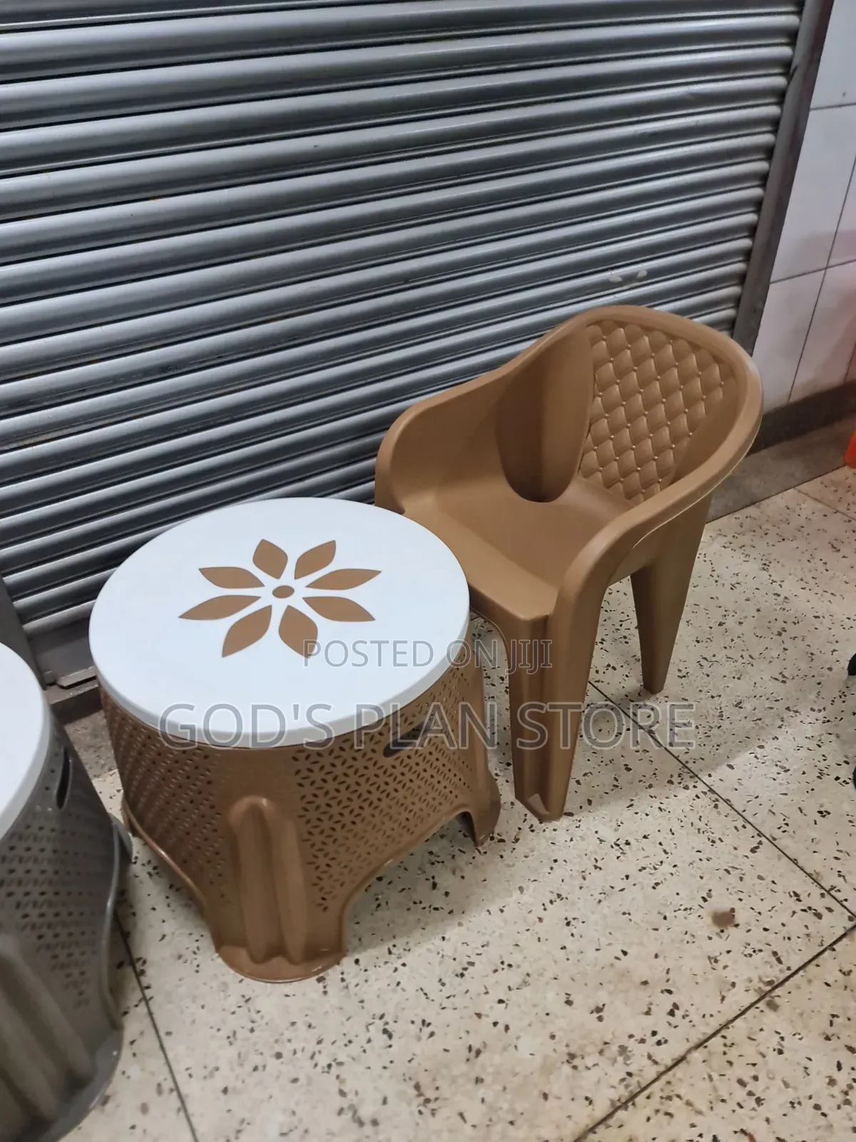 1 Seater Coffee Dining Table and Chair