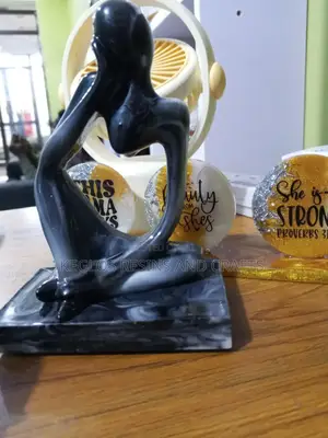 Thinker Decor