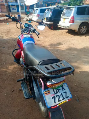 Bajaj CT 125X 2023 Red