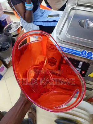Acrylic Ice Bucket.