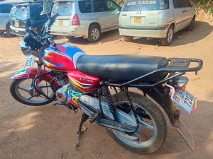 Bajaj CT 125X 2023 Red