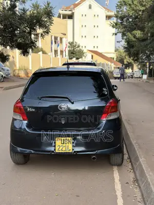 Toyota Vitz 2009 Black