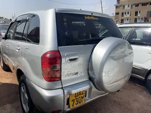 Toyota RAV4 Automatic 2003 Silver