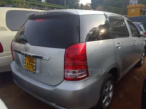 Toyota Wish 2005 Silver