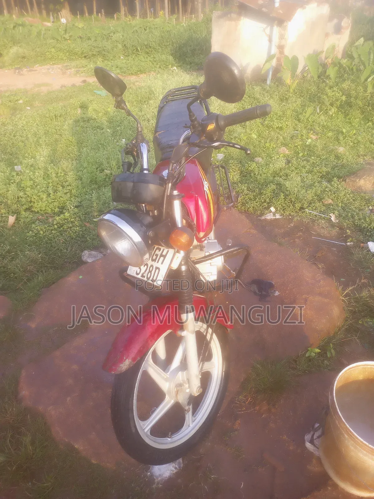 TVS Apache RTR 160 2V 2024 Red