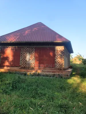 4bdrm House in Nsangi for sale