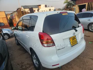 Toyota Corolla Spacio 2009 White