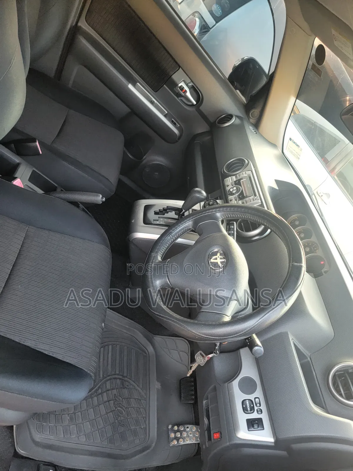 Toyota Corolla Rumion 2010 Black