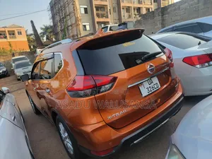 Nissan X-Trail 2017 Maroon