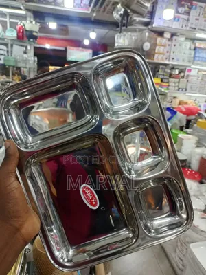 Jada 7 Brand Stainless Steel Compartment Plate