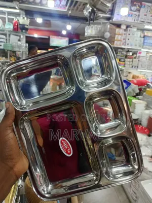 Jada 7 Brand Stainless Steel Compartment Plate