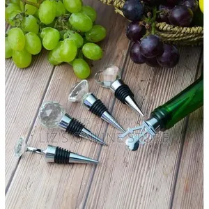 1 Piece of Practical Diamond Crystal Decorative Champagne Stopper