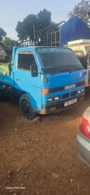 Isuzu Elf 1995