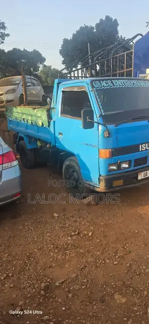 Isuzu Elf 1995