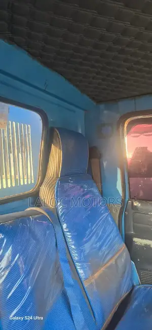 Isuzu Elf 1995