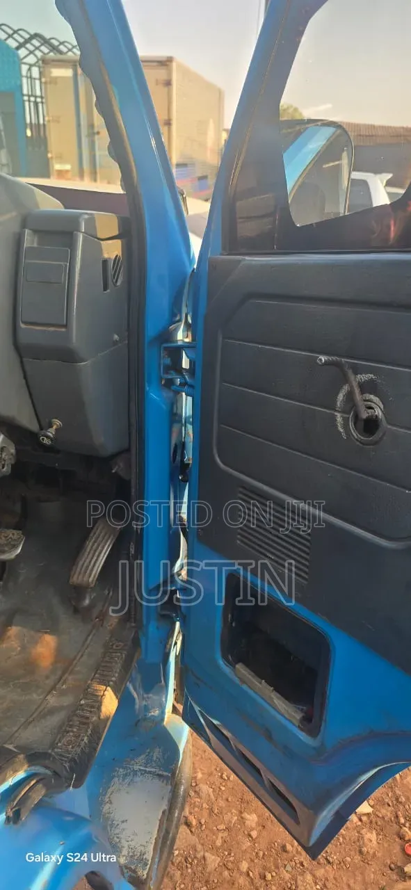 Isuzu Elf 1995