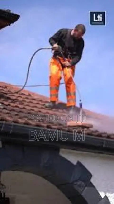 Professional Rooftop Cleaning Services – Make Your Roof Look