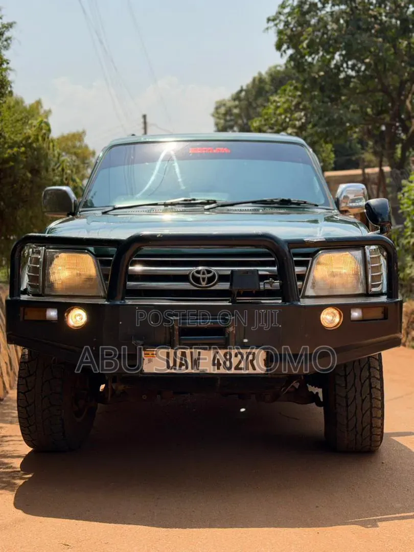 Toyota Land Cruiser Prado 1999 Green