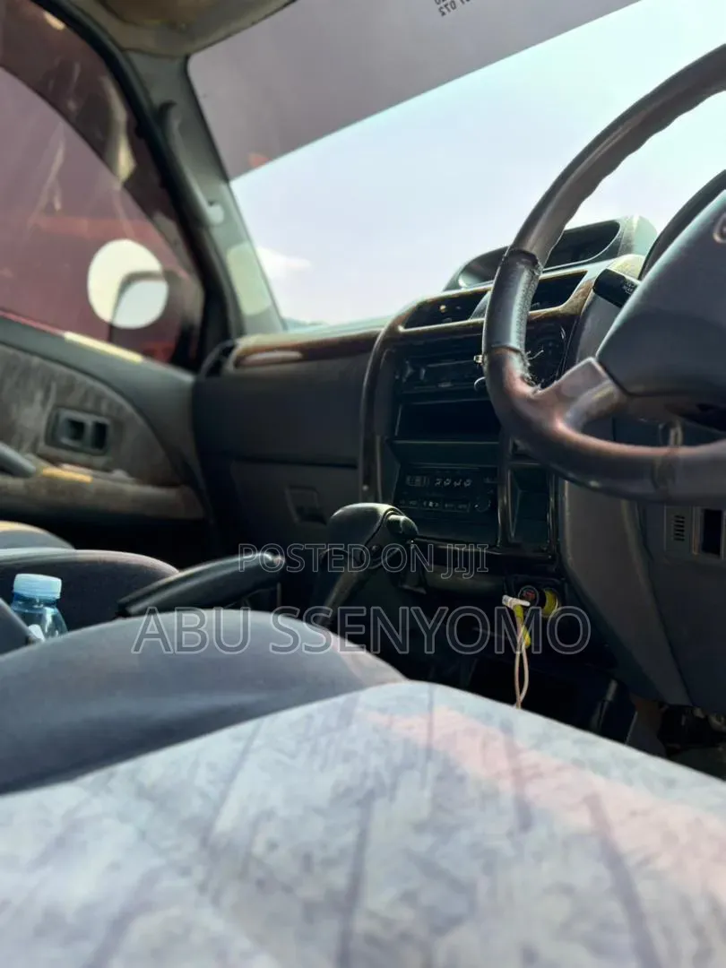 Toyota Land Cruiser Prado 1999 Green