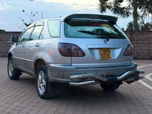 Toyota Harrier 1998 Silver