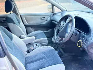 Toyota Harrier 1998 Silver