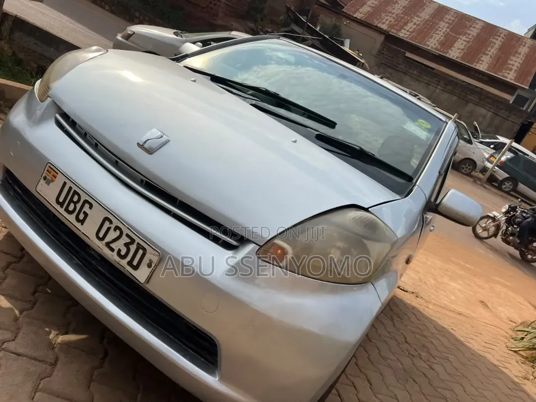 Toyota Passo 2005 Silver