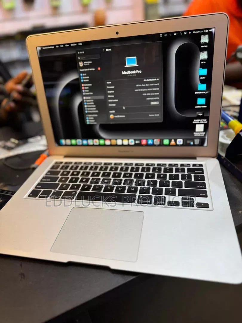 Laptop Apple MacBook Air 4GB Intel Core i5 SSHD (Hybrid) 128GB