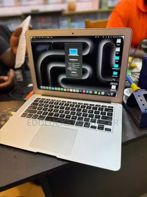 Laptop Apple MacBook Air 4GB Intel Core i5 SSHD (Hybrid) 128GB