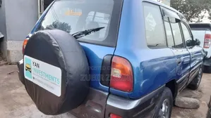 Toyota RAV4 2001 Blue