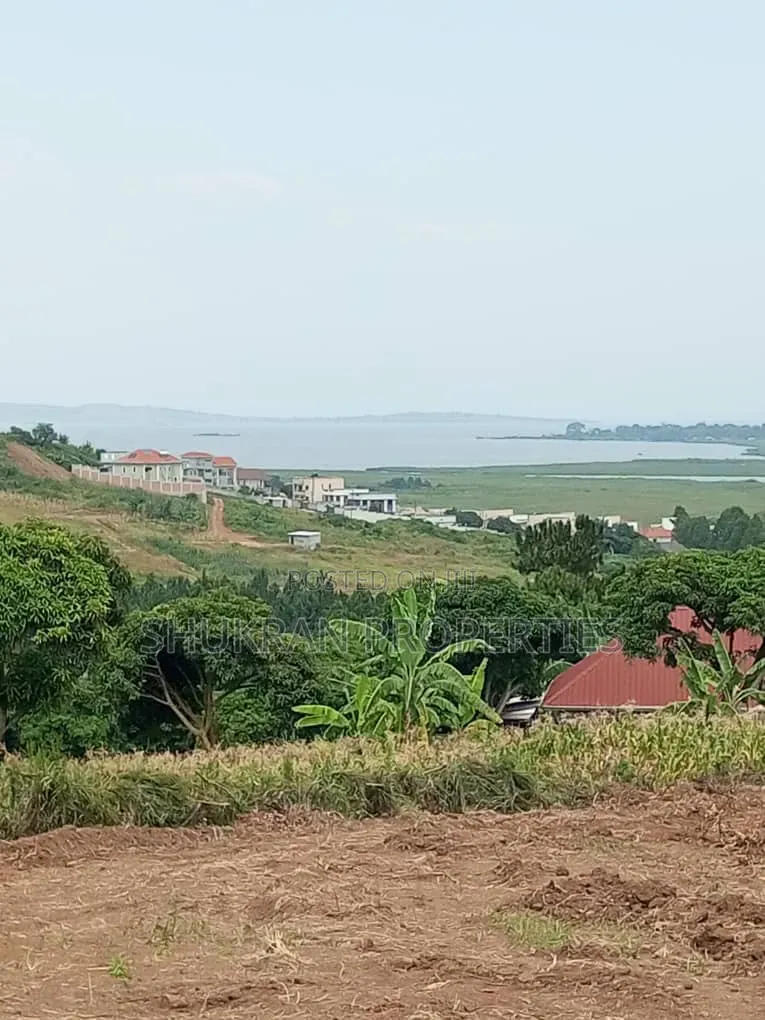 Clear Lake Plots for Sale