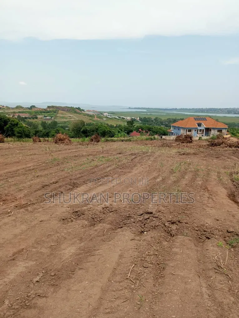 Clear Lake Plots for Sale