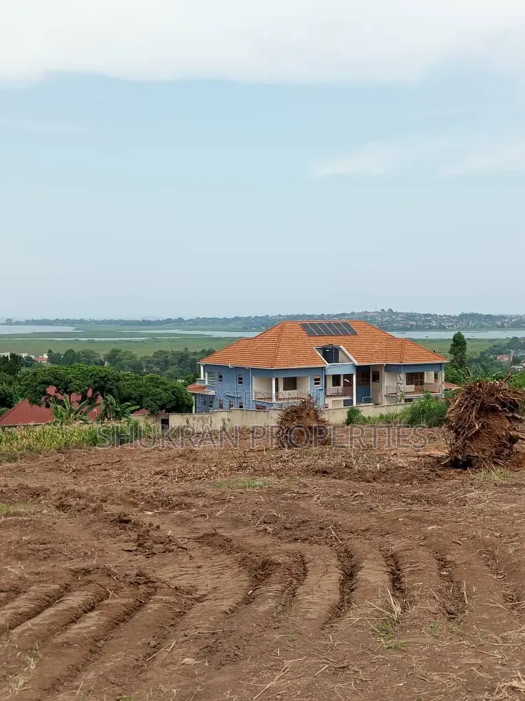Clear Lake Plots for Sale
