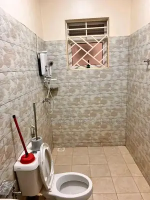 2bdrm Apartment in Luwafu Estate, Makindye for rent