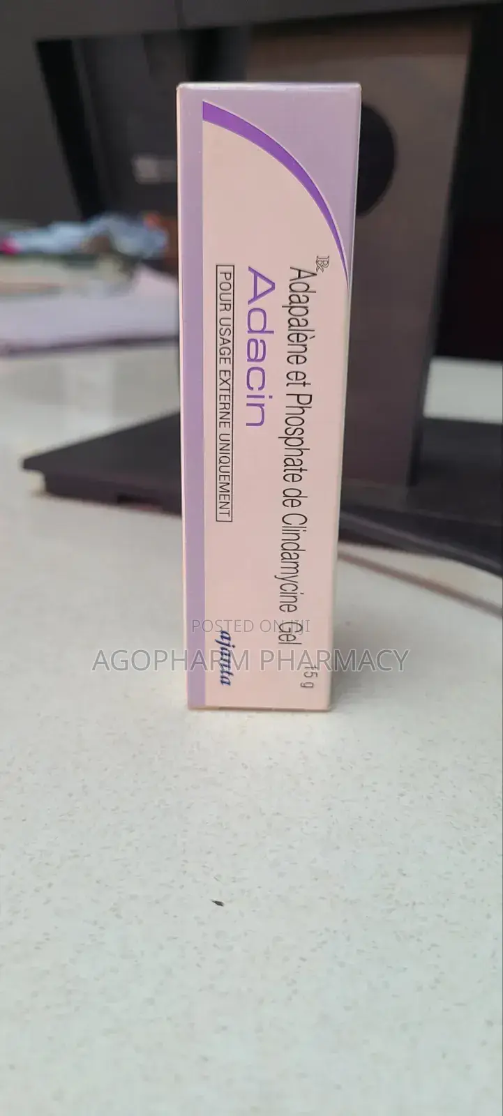 Adapalene and Clindamycin