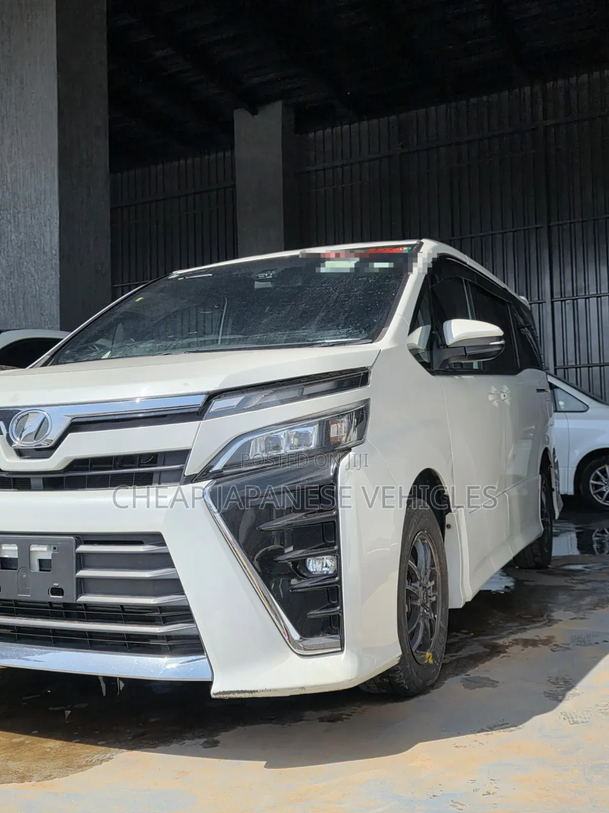 Toyota Voxy 2017 White
