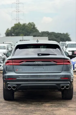 Audi SQ8 2022 Gray