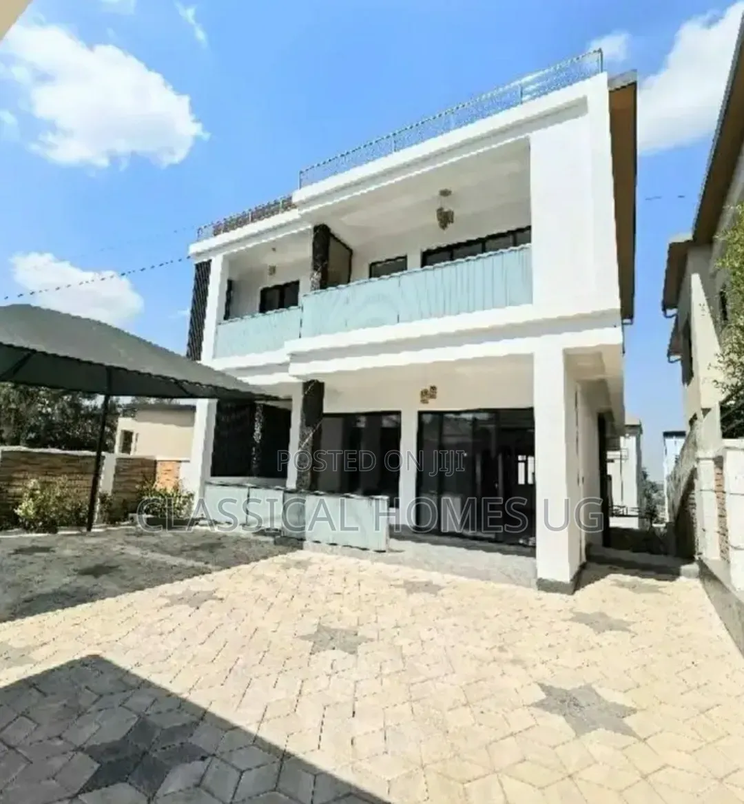 4bdrm Duplex in Lubowa Entebbe Road, Central Division for rent